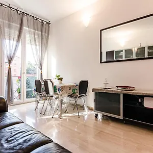  Apartment Dimora Panesa Italy